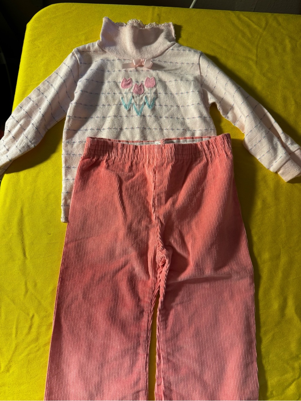 Vintage girls outfit